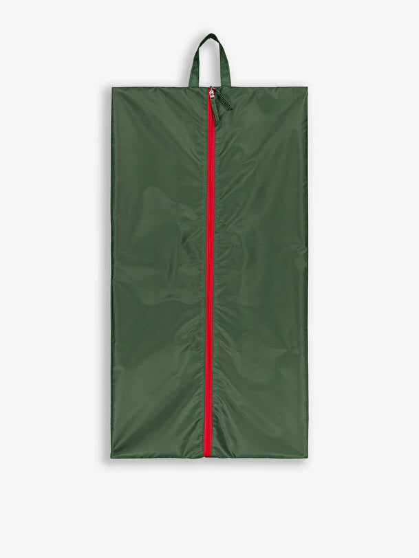 Folded case M Olive Bensimon