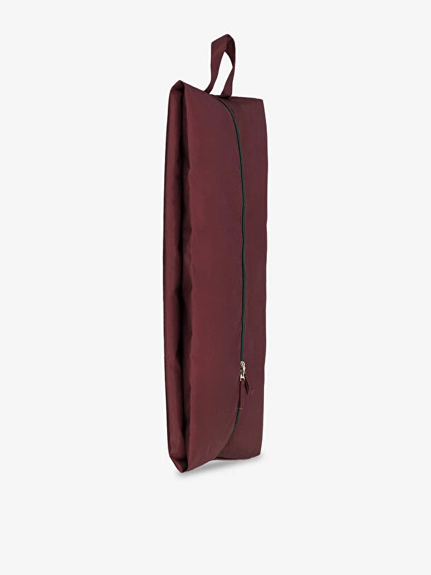 Folded case s Prune Bensimon