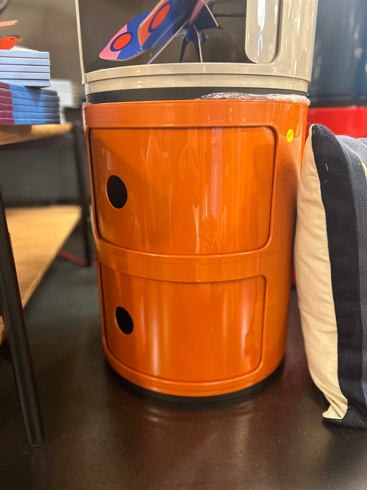 Componibili orange Kartell 1