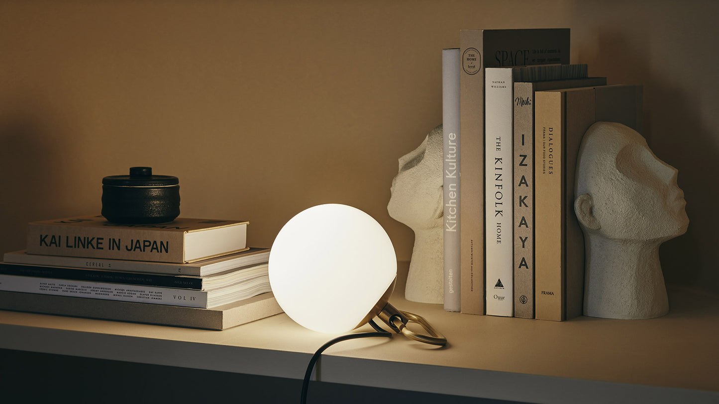 nh1217 blanc et doré Artemide