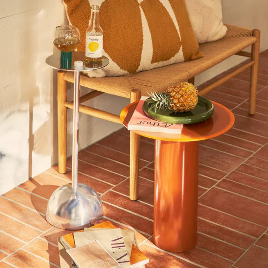 Table d'appoint Tiro, Adobe