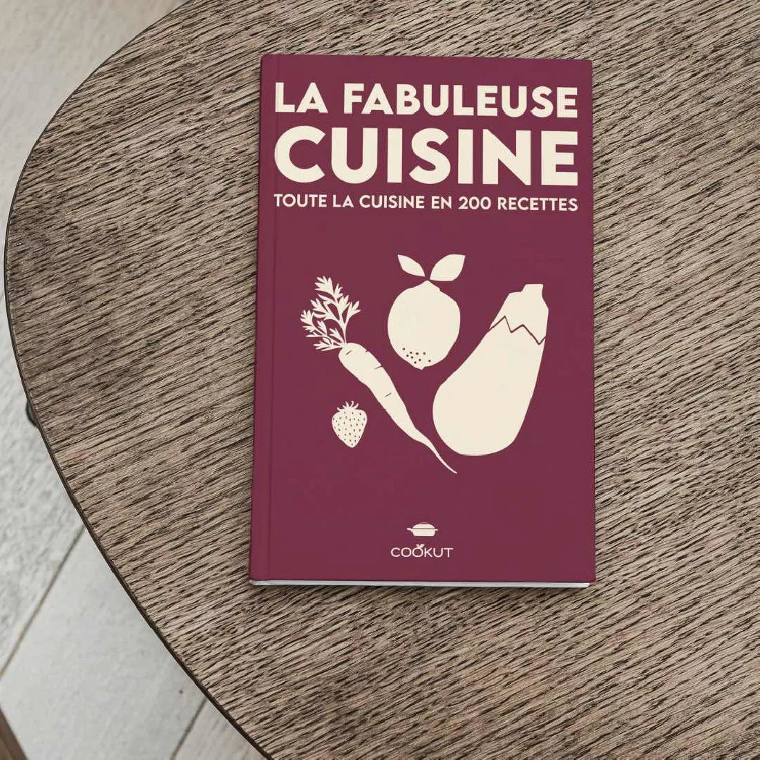 Livre de 200 recettes de la fabuleuse poêle violet