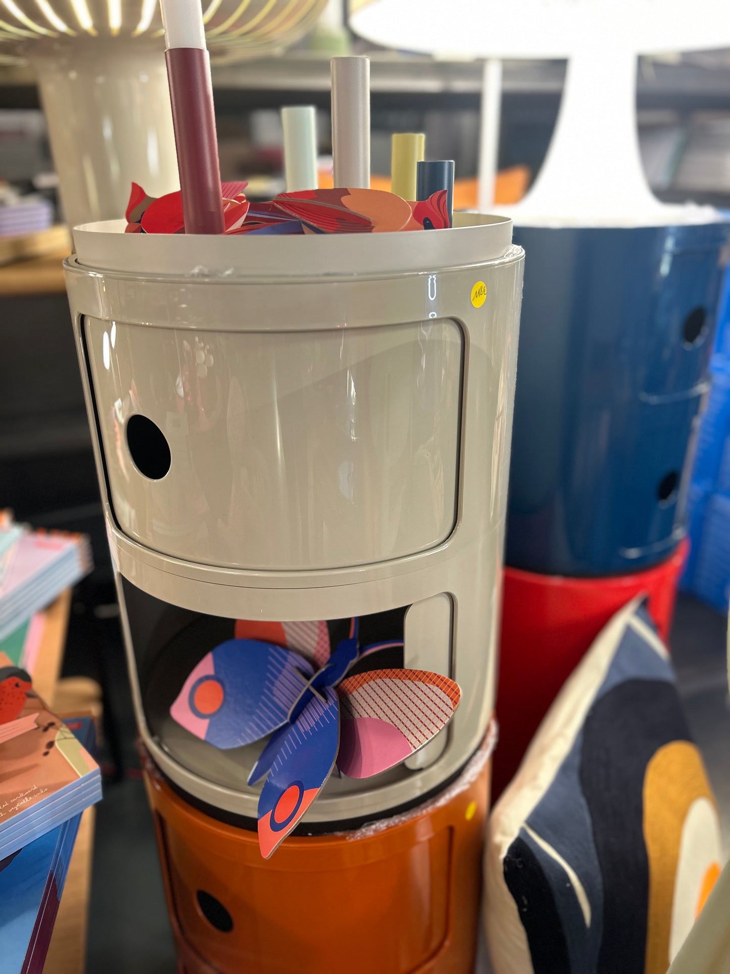 Componibili beige Kartell