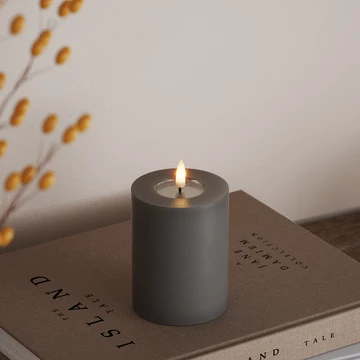 Bougie à led pilier gris Deluxe Homeart