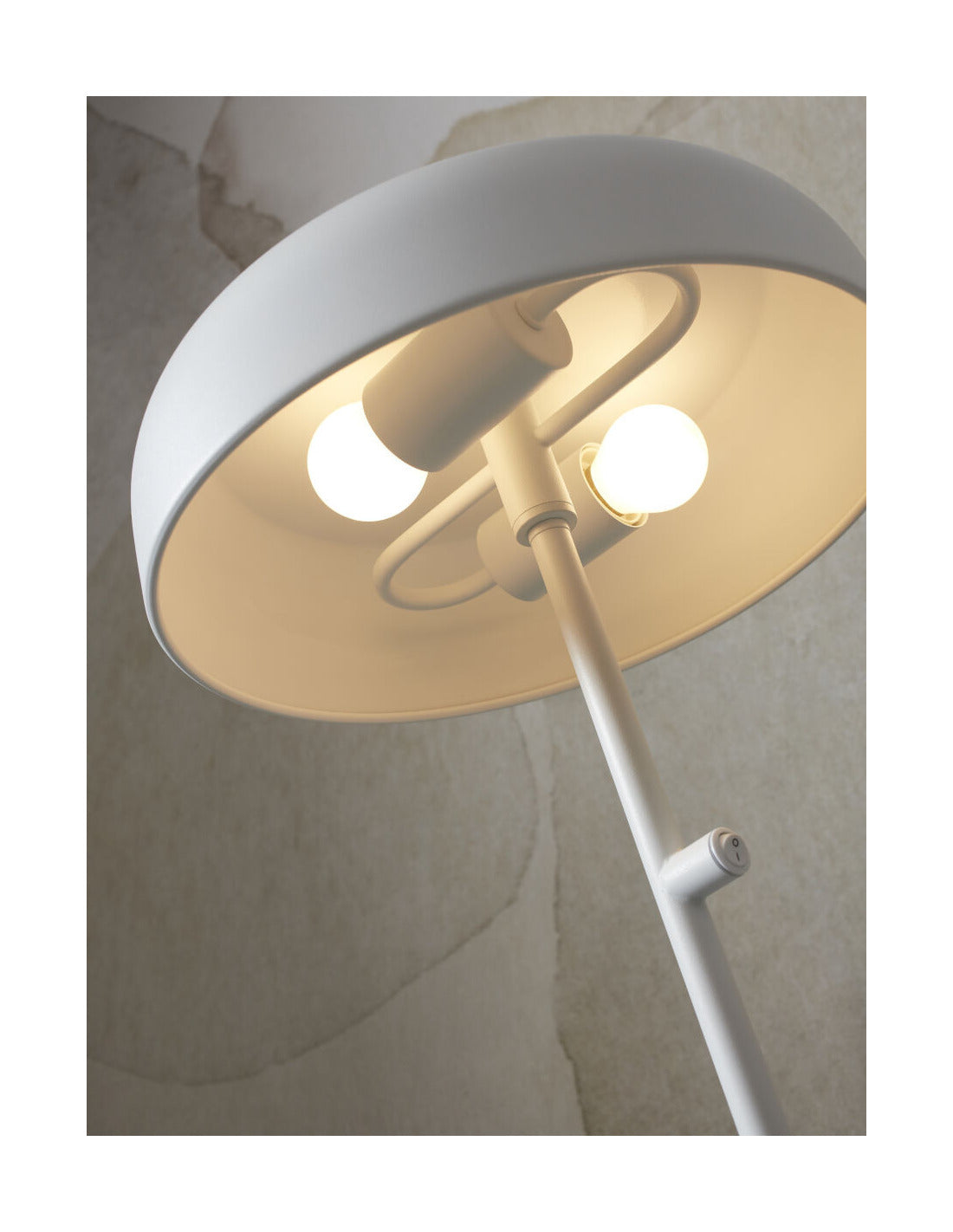Lampadaire blanc Tonone 7