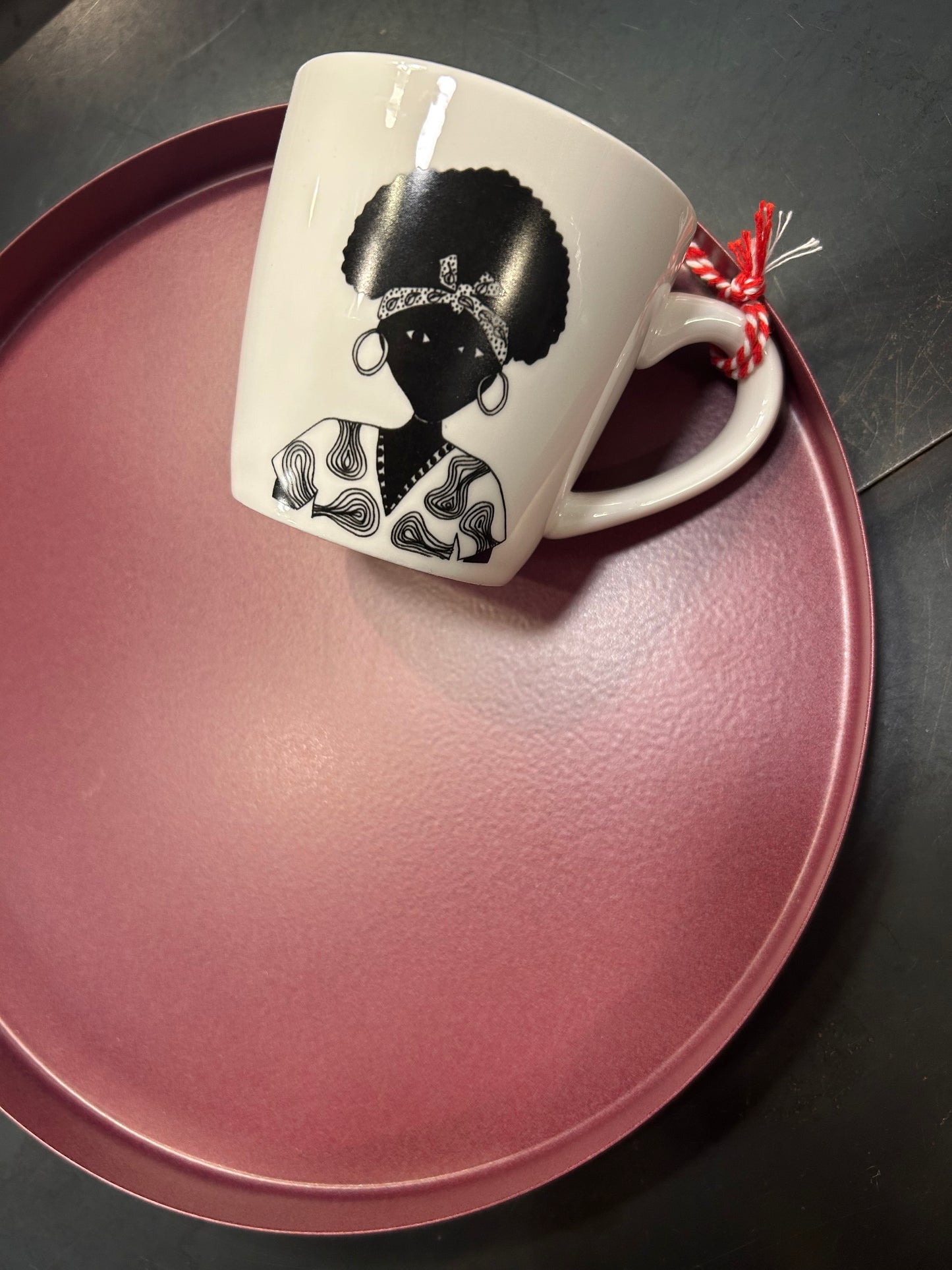 Tasse peint à la main Helen B