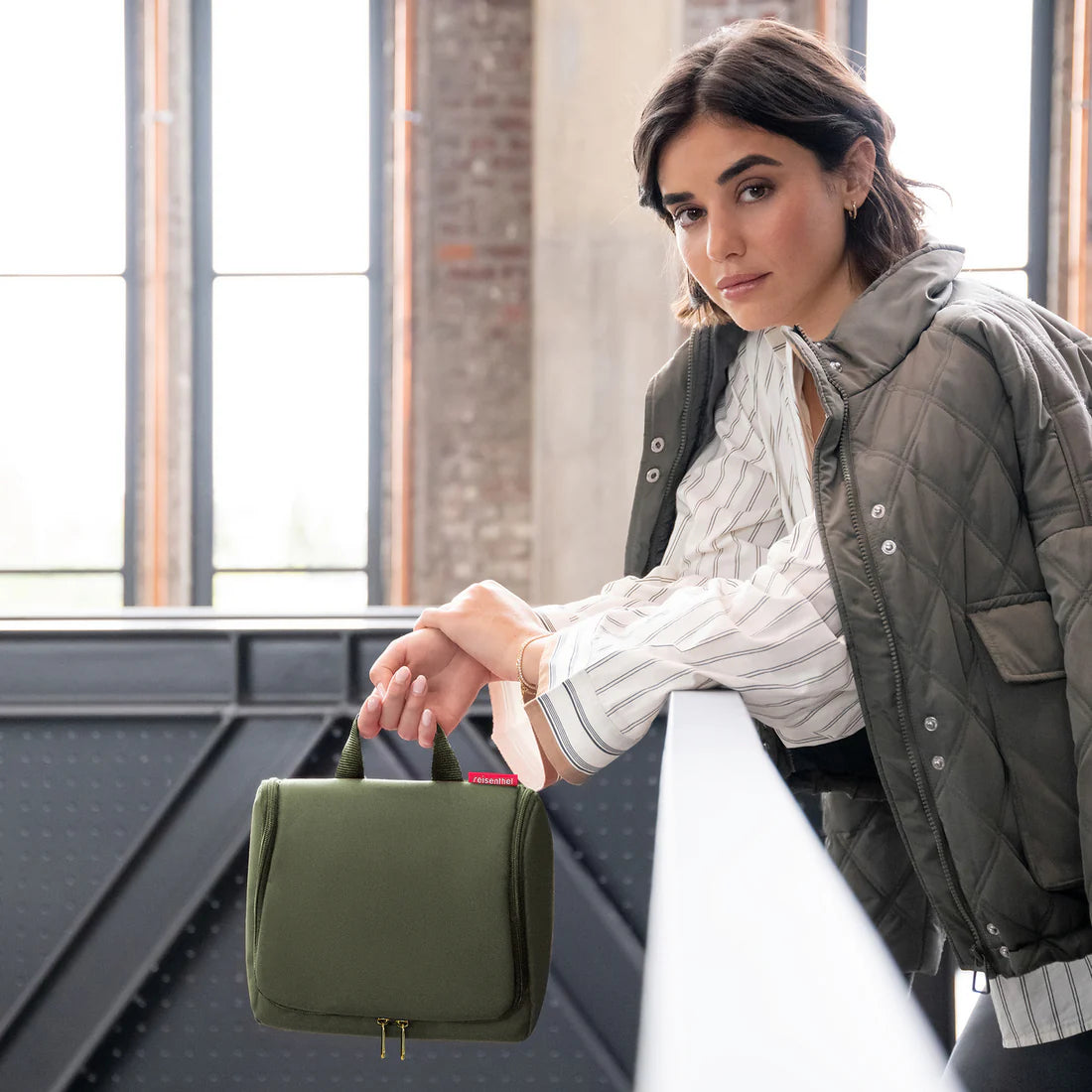 Toiletbag XL forest gold Reisenthel 2