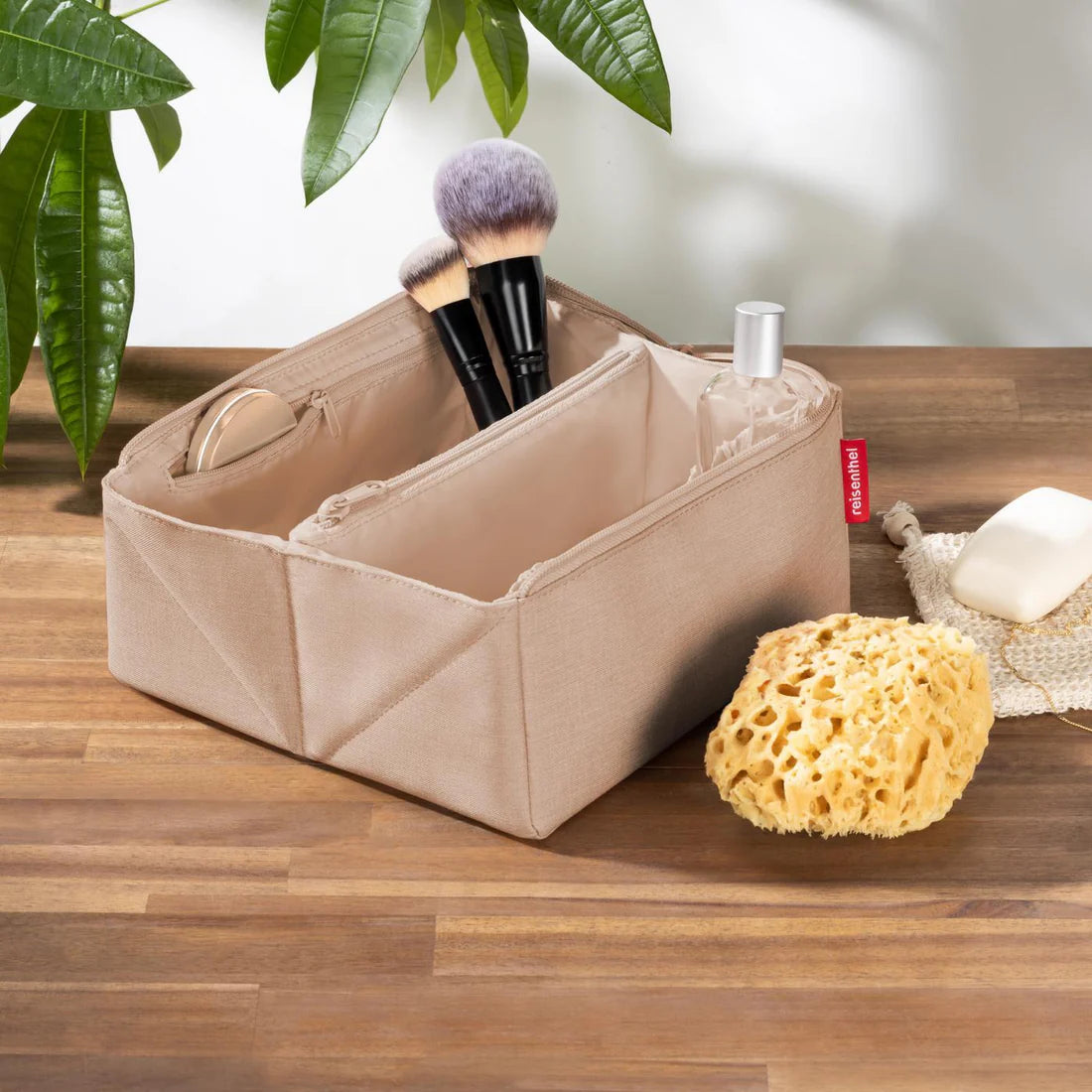 Trousse a maquillage beige Reisenthel