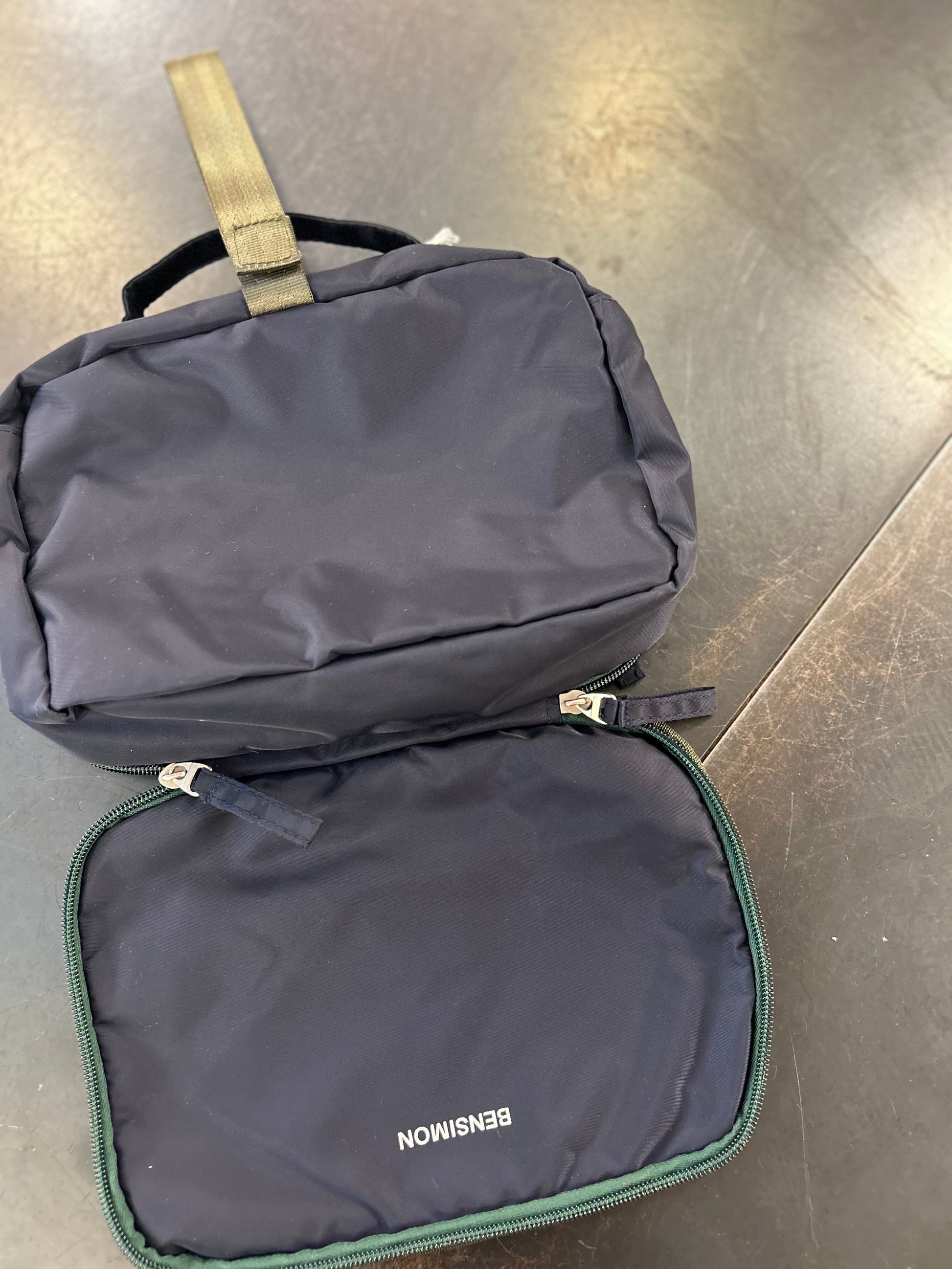 Trousse de toilette Bensimon a suspendre bleu 3