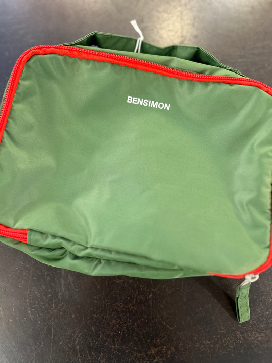 Trousse de toilette Bensimon a suspendre verte 2