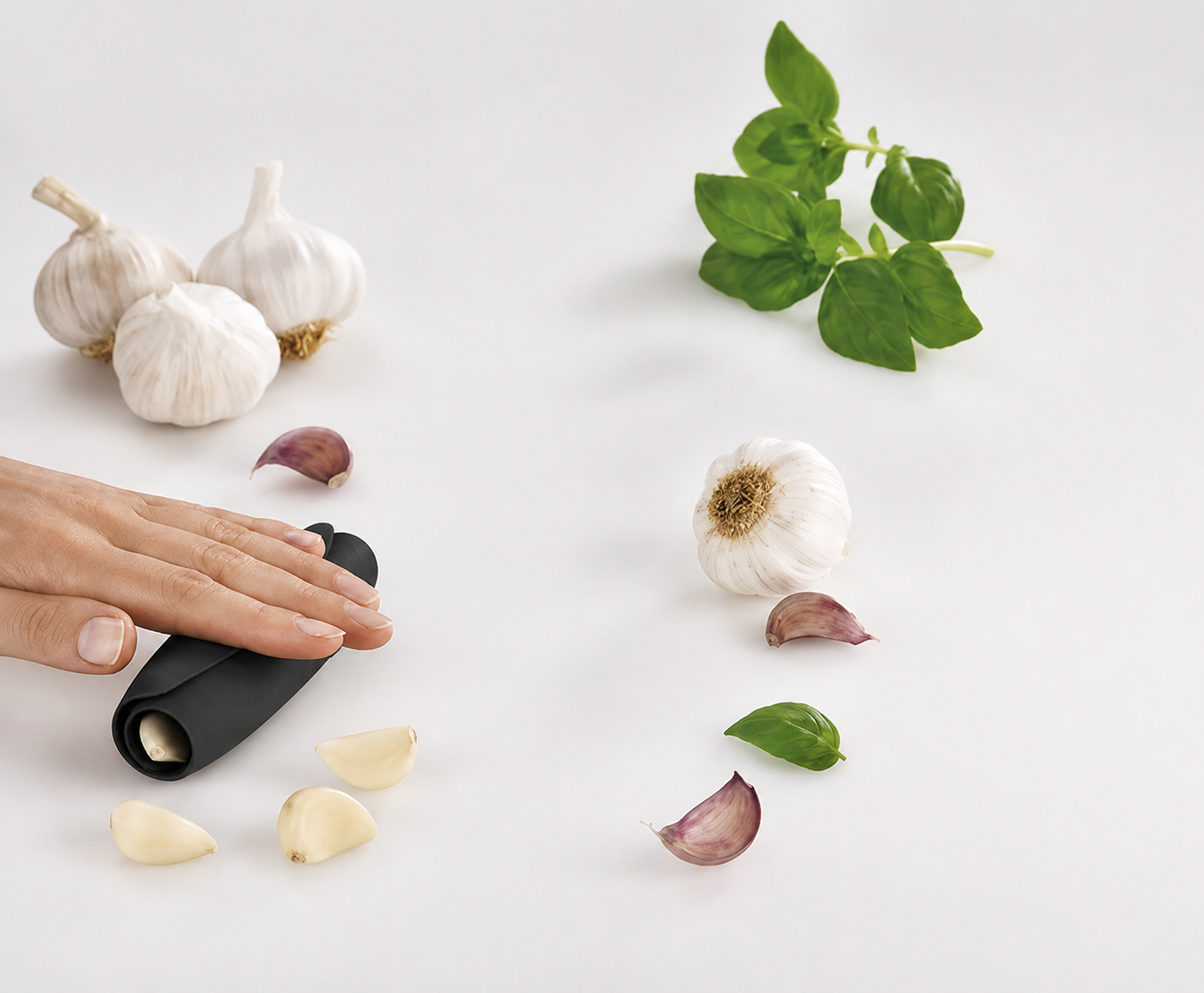 Scroll garlic Joseph Joseph